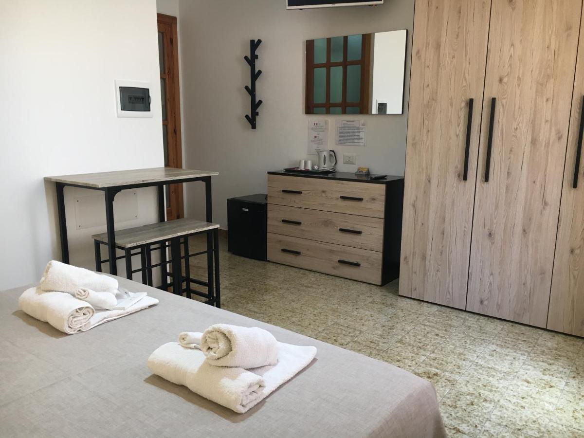 Mille Soli Bed And Breakfast Buggerru Exteriör bild